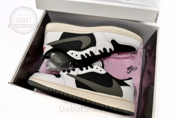 Travis Scott x Air Jordan 1 Low OG Olive - Image 4