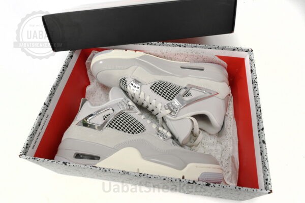 Air Jordan 4 WMNS “Frozen Moments” - Image 3