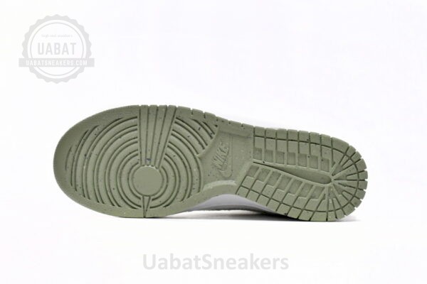 HUF x Nike SB Dunk Low ’Fleece‘’ - Image 7