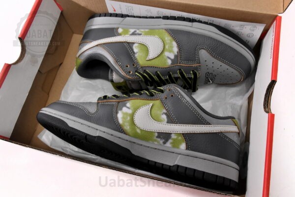 HUF x Nike Dunk Low SB Friends and Family - Image 5