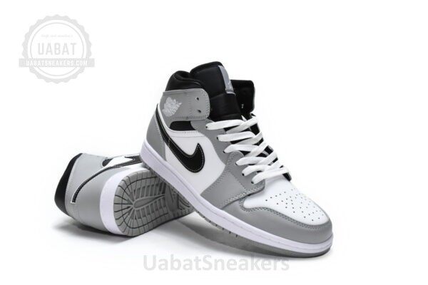 Air Jordan 1 Mid 'Light Smoke Grey' 554724-078 - Image 4